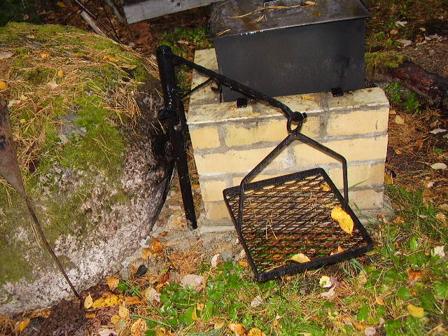 Metallinen grilliteline