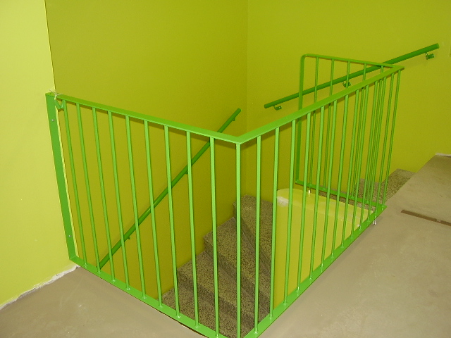 metallinen porraskaide